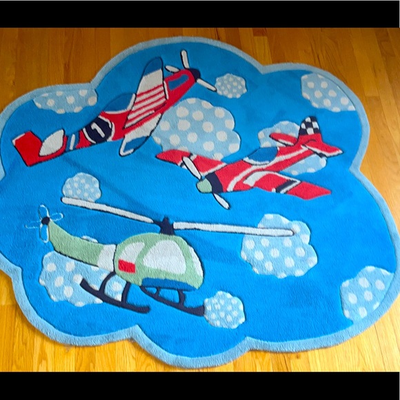 Cloud area rug for children’s room with airplanes Helicopter and clouds. - Picture 1 of 4
